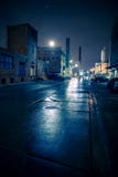 Ομιχλώδες βιομηχανικό αστικό τοπίο νύχτας πόλεων οδών στο Σικάγο στοκ φωτογραφίες Ομιχλώδες βιομηχανικό αστικό τοπίο νύχτας πόλεων οδών στο Σικάγο στοκ φωτογραφίες