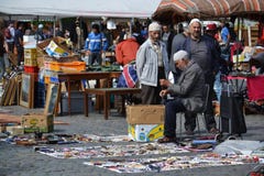 Παζαριών Place du Jeu de Balle στις Βρυξέλλες, Βέλγιο στοκ φωτογραφία με δικαίωμα ελεύθερης χρήσης Παζαριών Place du Jeu de Balle στις Βρυξέλλες, Βέλγιο στοκ φωτογραφία με δικαίωμα ελεύθερης χρήσης