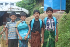 Παιδί Rohingyas, σπουδαστής του πρόσφυγα Rohingy στοκ εικόνα με δικαίωμα ελεύθερης χρήσης Παιδί Rohingyas, σπουδαστής του πρόσφυγα Rohingy στοκ εικόνα με δικαίωμα ελεύθερης χρήσης