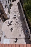 Παιδιά που παίζουν το ποδόσφαιρο στην Ιερουσαλήμ στοκ φωτογραφία με δικαίωμα ελεύθερης χρήσης Παιδιά που παίζουν το ποδόσφαιρο στην Ιερουσαλήμ στοκ φωτογραφία με δικαίωμα ελεύθερης χρήσης