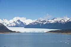 Πανοραμική άποψη του παγετώνα Perito Moreno στοκ εικόνες Πανοραμική άποψη του παγετώνα Perito Moreno στοκ εικόνες