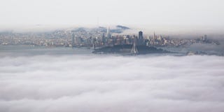 Πανοραμική εναέρια άποψη του Bay Area του Σαν Φρανσίσκο από τη μέγιστη Σύνοδο Κορυφής Grizzley στο Μπέρκλεϋ στοκ φωτογραφίες με δικαίωμα ελεύθερης χρήσης Πανοραμική εναέρια άποψη του Bay Area του Σαν Φρανσίσκο από τη μέγιστη Σύνοδο Κορυφής Grizzley στο Μπέρκλεϋ στοκ φωτογραφίες με δικαίωμα ελεύθερης χρήσης