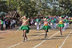 Παρέλαση στην αθλητική ημέρα των αρχικών σπουδαστών στοκ εικόνες Παρέλαση στην αθλητική ημέρα των αρχικών σπουδαστών στοκ εικόνες