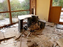 Παραμένει του εγκαταλειμμένου παραθαλάσσιου θερέτρου Saladi στην Πελοπόννησο στοκ εικόνες Παραμένει του εγκαταλειμμένου παραθαλάσσιου θερέτρου Saladi στην Πελοπόννησο στοκ εικόνες