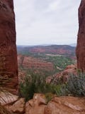 Πεζοπορία σε ένα όμορφο Sedona Αριζόνα ΗΠΑ στοκ φωτογραφία με δικαίωμα ελεύθερης χρήσης Πεζοπορία σε ένα όμορφο Sedona Αριζόνα ΗΠΑ στοκ φωτογραφία με δικαίωμα ελεύθερης χρήσης
