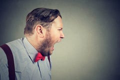 Πορτρέτο μιας κραυγήσης ατόμων στοκ εικόνα με δικαίωμα ελεύθερης χρήσης Πορτρέτο μιας κραυγήσης ατόμων στοκ εικόνα με δικαίωμα ελεύθερης χρήσης