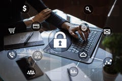 Προστασία Cyber, προστασία δεδομένων, ασφάλεια πληροφοριών και κρυπτογράφηση στοκ φωτογραφία Προστασία Cyber, προστασία δεδομένων, ασφάλεια πληροφοριών και κρυπτογράφηση στοκ φωτογραφία