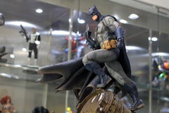 Πρότυπο αριθμού Batman στην επίδειξη στον καφέ Μ στοκ εικόνες Πρότυπο αριθμού Batman στην επίδειξη στον καφέ Μ στοκ εικόνες