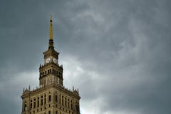 Πύργος ρολογιών στη Βαρσοβία, Πολωνία στοκ εικόνα Πύργος ρολογιών στη Βαρσοβία, Πολωνία στοκ εικόνα