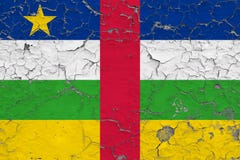 Σημαία της Κεντροαφρικανικής Δημοκρατίας που χρωματίζεται στο ραγισμένο βρώμικο τοίχο Εθνικό σχέδιο στην εκλεκτής ποιότητας επιφά στοκ φωτογραφία με δικαίωμα ελεύθερης χρήσης Σημαία της Κεντροαφρικανικής Δημοκρατίας που χρωματίζεται στο ραγισμένο βρώμικο τοίχο Εθνικό σχέδιο στην εκλεκτής ποιότητας επιφά στοκ φωτογραφία με δικαίωμα ελεύθερης χρήσης
