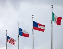 Σημαίες των κρατών Untied της Αμερικής, η κατάσταση του Τέξας, η πρώτη επίσημη εθνική σημαία της συνομοσπονδίας και του Μεξικού π στοκ εικόνες Σημαίες των κρατών Untied της Αμερικής, η κατάσταση του Τέξας, η πρώτη επίσημη εθνική σημαία της συνομοσπονδίας και του Μεξικού π στοκ εικόνες