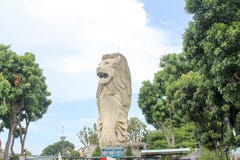 Σιγκαπούρη - 9 Αυγούστου 2013: Το Merlion - μυθικό πνεύμα πλασμάτων Στοκ φωτογραφία με δικαίωμα ελεύθερης χρήσης Σιγκαπούρη - 9 Αυγούστου 2013: Το Merlion - μυθικό πνεύμα πλασμάτων Στοκ φωτογραφία με δικαίωμα ελεύθερης χρήσης