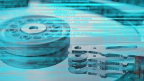 Σκληρός δίσκος υπολογιστών και ζωντανεψοντας κώδικας προγραμματισμού χειρογράφων ως υπόβαθρο τεχνολογίας απόθεμα βίντεο Σκληρός δίσκος υπολογιστών και ζωντανεψοντας κώδικας προγραμματισμού χειρογράφων ως υπόβαθρο τεχνολογίας απόθεμα βίντεο