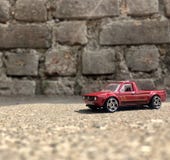 Στερεό βράχου του Volkswagen Caddy στοκ εικόνες Στερεό βράχου του Volkswagen Caddy στοκ εικόνες