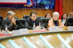 Συζητήσεις Timur Kizyakov στο γεγονός Μόσχα για τη ζωή και τους ανθρώπους Στοκ φωτογραφία με δικαίωμα ελεύθερης χρήσης Συζητήσεις Timur Kizyakov στο γεγονός Μόσχα για τη ζωή και τους ανθρώπους Στοκ φωτογραφία με δικαίωμα ελεύθερης χρήσης