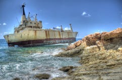 Συντρίμμια του Edro ΙΙΙ, σπηλιές θάλασσας, Πάφος, Κύπρος στοκ εικόνες Συντρίμμια του Edro ΙΙΙ, σπηλιές θάλασσας, Πάφος, Κύπρος στοκ εικόνες