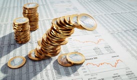 3 σωροί των ευρο- νομισμάτων ελεύθερη απεικόνιση δικαιώματος 3 σωροί των ευρο- νομισμάτων ελεύθερη απεικόνιση δικαιώματος