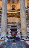 Τάφος ενός βασιλιά της Ιταλίας στοκ εικόνα με δικαίωμα ελεύθερης χρήσης Τάφος ενός βασιλιά της Ιταλίας στοκ εικόνα με δικαίωμα ελεύθερης χρήσης