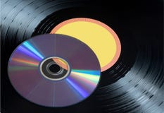 Τα βινυλίου αρχεία και οι δίσκοι των CD κλείνουν επάνω Μουσικοί δίσκοι στοκ φωτογραφία Τα βινυλίου αρχεία και οι δίσκοι των CD κλείνουν επάνω Μουσικοί δίσκοι στοκ φωτογραφία