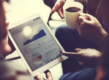 Τα στοιχεία 'brainstorming' επιχειρησιακής ομάδας στοχεύουν σε οικονομικό Cocnept στοκ φωτογραφίες Τα στοιχεία 'brainstorming' επιχειρησιακής ομάδας στοχεύουν σε οικονομικό Cocnept στοκ φωτογραφίες