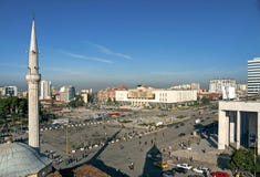 Τετράγωνο Skanderberg στα Τίρανα Αλβανία στοκ φωτογραφία Τετράγωνο Skanderberg στα Τίρανα Αλβανία στοκ φωτογραφία