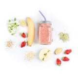 Το Detox καθαρίζει τα συστατικά καταφερτζήδων ποτών, φρούτων και μούρων Φυσικός, οργανικός υγιής χυμός για τη διατροφή απώλειας β στοκ εικόνες Το Detox καθαρίζει τα συστατικά καταφερτζήδων ποτών, φρούτων και μούρων Φυσικός, οργανικός υγιής χυμός για τη διατροφή απώλειας β στοκ εικόνες