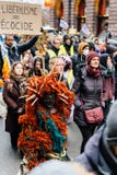 Το Marche χύνει την επίδειξη διαμαρτυρίας LE Climat Μάρτιος στο γαλλικό stre στοκ φωτογραφία με δικαίωμα ελεύθερης χρήσης Το Marche χύνει την επίδειξη διαμαρτυρίας LE Climat Μάρτιος στο γαλλικό stre στοκ φωτογραφία με δικαίωμα ελεύθερης χρήσης