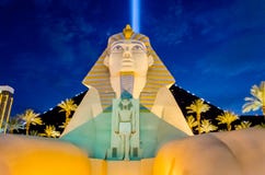 Το μεγάλο Sphinx του ξενοδοχείου και της χαρτοπαικτικής λέσχης Luxor στο Λας Βέγκας στο ν στοκ εικόνες Το μεγάλο Sphinx του ξενοδοχείου και της χαρτοπαικτικής λέσχης Luxor στο Λας Βέγκας στο ν στοκ εικόνες