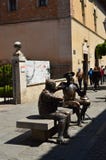 Το όμορφο άγαλμα φορά τη συζήτηση Δον Κιχώτης και Sancho Panza Ιστορία ταξιδιού αρχιτεκτονικής Στοκ Φωτογραφία Το όμορφο άγαλμα φορά τη συζήτηση Δον Κιχώτης και Sancho Panza Ιστορία ταξιδιού αρχιτεκτονικής Στοκ Φωτογραφία