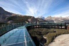 Τουρίστες στον παγετώνα Skywalk στοκ εικόνες Τουρίστες στον παγετώνα Skywalk στοκ εικόνες