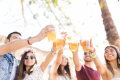 Τους αυξήστε υψηλοί τύποι στοκ εικόνες με δικαίωμα ελεύθερης χρήσης Τους αυξήστε υψηλοί τύποι στοκ εικόνες με δικαίωμα ελεύθερης χρήσης