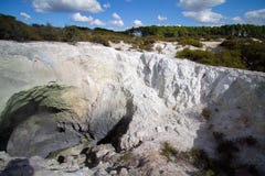 Τρύπα λάσπης Vulcano σε έναν καυτό ατμό κρατήρων στοκ εικόνες Τρύπα λάσπης Vulcano σε έναν καυτό ατμό κρατήρων στοκ εικόνες