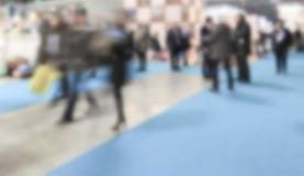 Υπόβαθρο εμπορικών εκθέσεων μια σκόπιμη επίδραση θαμπάδων που εφαρμόζεται με Στοκ Εικόνες Υπόβαθρο εμπορικών εκθέσεων μια σκόπιμη επίδραση θαμπάδων που εφαρμόζεται με Στοκ Εικόνες