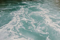 Υπόβαθρο που πυροβολείται της επιφάνειας θαλάσσιου νερού aqua στοκ φωτογραφία με δικαίωμα ελεύθερης χρήσης Υπόβαθρο που πυροβολείται της επιφάνειας θαλάσσιου νερού aqua στοκ φωτογραφία με δικαίωμα ελεύθερης χρήσης