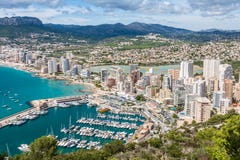 Υψηλή άποψη γωνίας της μαρίνας Calpe, Αλικάντε, Ισπανία στοκ εικόνες Υψηλή άποψη γωνίας της μαρίνας Calpe, Αλικάντε, Ισπανία στοκ εικόνες