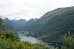 φιορδ geiranger Νορβηγία στοκ φωτογραφία με δικαίωμα ελεύθερης χρήσης φιορδ geiranger Νορβηγία στοκ φωτογραφία με δικαίωμα ελεύθερης χρήσης