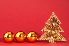 χρυσό weihnachtsbaum δέντρων μαργαριτα στοκ εικόνα χρυσό weihnachtsbaum δέντρων μαργαριτα στοκ εικόνα