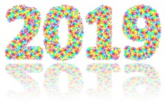 2019 ψηφία που αποτελούνται από τα ζωηρόχρωμα λουλούδια γυαλιού στο στιλπνό λευκό απεικόνιση αποθεμάτων 2019 ψηφία που αποτελούνται από τα ζωηρόχρωμα λουλούδια γυαλιού στο στιλπνό λευκό απεικόνιση αποθεμάτων