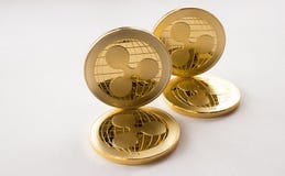 Ψηφιακός crypto κυματισμός νομισμάτων νομίσματος χρυσός xrp στοκ φωτογραφία Ψηφιακός crypto κυματισμός νομισμάτων νομίσματος χρυσός xrp στοκ φωτογραφία