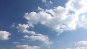 Όμορφα σύννεφα με το υπόβαθρο μπλε ουρανού Ουρανός με το μπλε σύννεφων καιρικής φύσης σύννεφων Μπλε ουρανός με τα σύννεφα και τον φιλμ μικρού μήκους Όμορφα σύννεφα με το υπόβαθρο μπλε ουρανού Ουρανός με το μπλε σύννεφων καιρικής φύσης σύννεφων Μπλε ουρανός με τα σύννεφα και τον φιλμ μικρού μήκους
