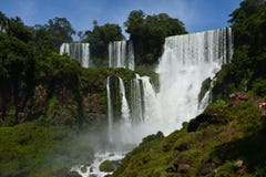 Όμορφες πτώσεις Iguazu στην Αργεντινή Νότια Αμερική στοκ φωτογραφία με δικαίωμα ελεύθερης χρήσης Όμορφες πτώσεις Iguazu στην Αργεντινή Νότια Αμερική στοκ φωτογραφία με δικαίωμα ελεύθερης χρήσης