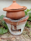 азиатские выпивая баки стоковая фотография rf азиатские выпивая баки стоковая фотография rf
