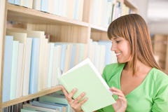 архив книги счастливый прочитал женщину студента стоковое изображение rf архив книги счастливый прочитал женщину студента стоковое изображение rf