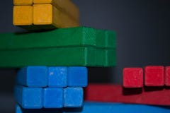 Блоки игрушек, multicolor деревянные кирпичи здания, куча красочного стоковое изображение rf Блоки игрушек, multicolor деревянные кирпичи здания, куча красочного стоковое изображение rf