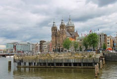 Базилика St Nicholas в Амстердаме Стоковое Изображение RF Базилика St Nicholas в Амстердаме Стоковое Изображение RF