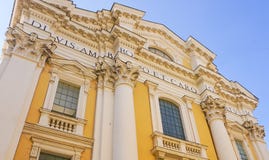 Базилика Chu Corso al Corso San Carlo al Ambrogio e Carlo ` Sant стоковые изображения Базилика Chu Corso al Corso San Carlo al Ambrogio e Carlo ` Sant стоковые изображения