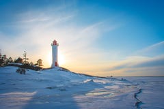 Балтийское море зимы маяка стоковое фото rf Балтийское море зимы маяка стоковое фото rf