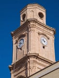 башня st monopoli francesco часов церков Стоковое фото RF башня st monopoli francesco часов церков Стоковое фото RF