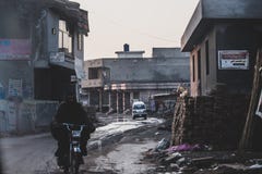 Бедность с касанием автотракторного масла стоковая фотография rf Бедность с касанием автотракторного масла стоковая фотография rf