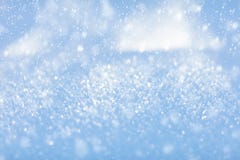 Белый снежок Сверкная снежинки зима белизны снежинок предпосылки голубая конец вверх стоковое фото rf Белый снежок Сверкная снежинки зима белизны снежинок предпосылки голубая конец вверх стоковое фото rf